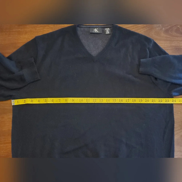 Calvin Klein Men's V-neck Merino‎ Wool Sweater Size Extra Large - Picture 5 of 8